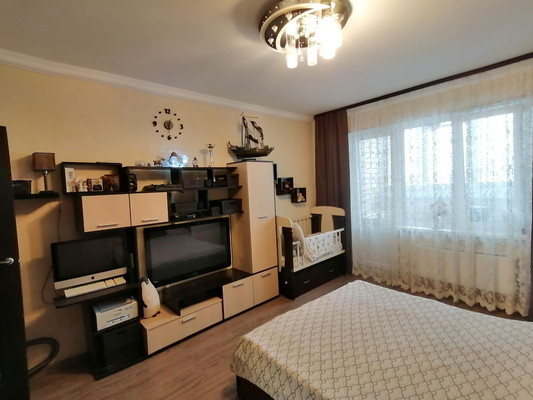 Продам двухкомнатную (2-комн.) квартиру, Фабричная (Поселок Пироговский мкр) ул, 15, Мытищи г