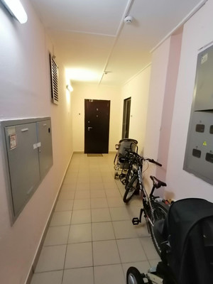 Продам двухкомнатную (2-комн.) квартиру, Фабричная (Поселок Пироговский мкр) ул, 15, Мытищи г