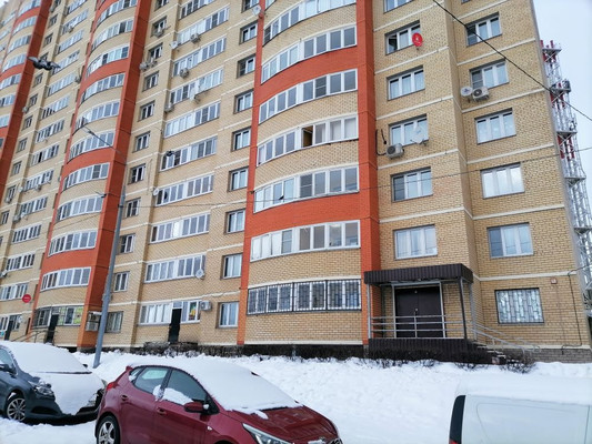 Продам двухкомнатную (2-комн.) квартиру, Фабричная (Поселок Пироговский мкр) ул, 15, Мытищи г