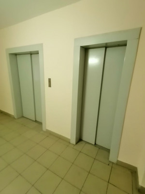 Продам двухкомнатную (2-комн.) квартиру, Фабричная (Поселок Пироговский мкр) ул, 15, Мытищи г