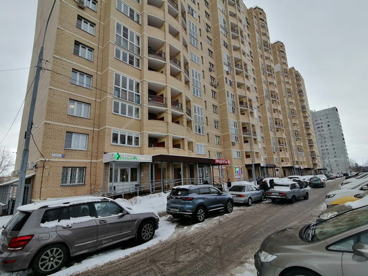Продам двухкомнатную (2-комн.) квартиру, Фабричная (Поселок Пироговский мкр) ул, 15, Мытищи г