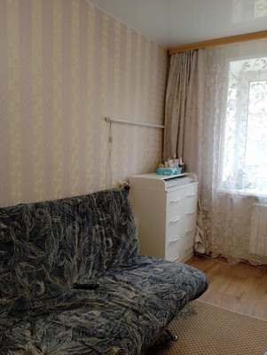 Продам двухкомнатную (2-комн.) квартиру, Солнечная ул, 12, Иваново г
