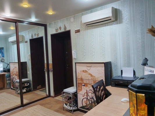 Продам трехкомнатную (3-комн.) квартиру, Ташкентская ул, 107, Иваново г