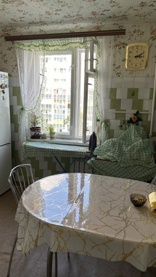 Продам двухкомнатную (2-комн.) квартиру, Октябрьский пр-кт, 174, Сыктывкар г
