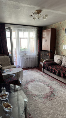Продам двухкомнатную (2-комн.) квартиру, Октябрьский пр-кт, 174, Сыктывкар г
