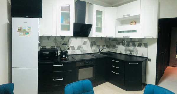 Продам двухкомнатную (2-комн.) квартиру, Кореновская ул, 21, Краснодар г