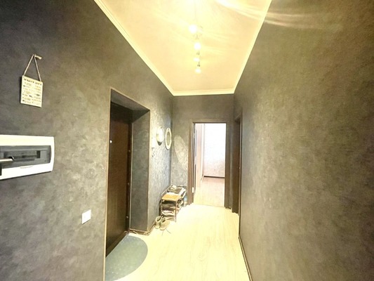 Продам двухкомнатную (2-комн.) квартиру, Кореновская ул, 21, Краснодар г