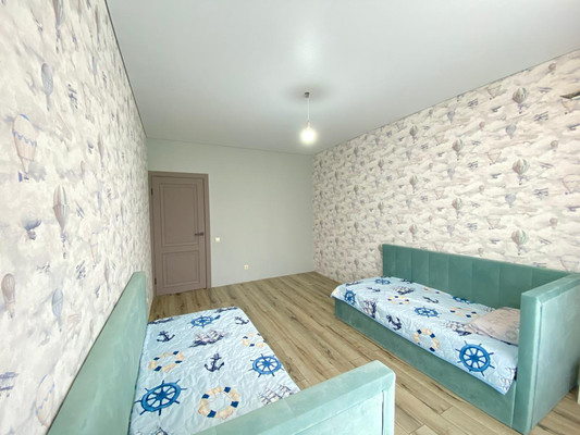 Продам трехкомнатную (3-комн.) квартиру, Жмайлова ул, 19а, Ростов-на-Дону г
