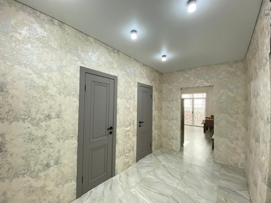 Продам трехкомнатную (3-комн.) квартиру, Жмайлова ул, 19а, Ростов-на-Дону г