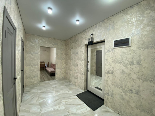 Продам трехкомнатную (3-комн.) квартиру, Жмайлова ул, 19а, Ростов-на-Дону г