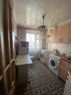 Продам трехкомнатную (3-комн.) квартиру, 339-й Стрелковой Дивизии ул, 17к3, Ростов-на-Дону г