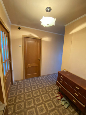 Продам трехкомнатную (3-комн.) квартиру, 339-й Стрелковой Дивизии ул, 17к3, Ростов-на-Дону г
