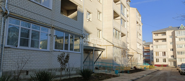 Продам двухкомнатную (2-комн.) квартиру, Свободная ул, 16к2, Кропоткин г