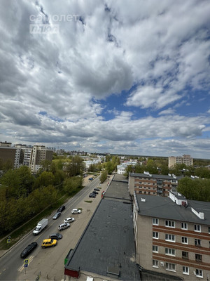 Продам трехкомнатную (3-комн.) квартиру, Красных Зорь ул, 8, Иваново г