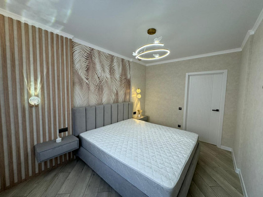 Продам трехкомнатную (3-комн.) квартиру, Маршала Жукова пр-кт, 18, Ростов-на-Дону г