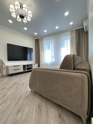 Продам трехкомнатную (3-комн.) квартиру, Береговая ул, 117б, Ростов-на-Дону г