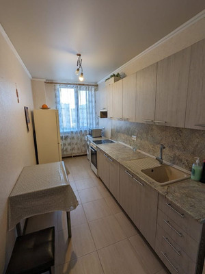 Продам двухкомнатную (2-комн.) квартиру, Тружеников ул, 33, Ростов-на-Дону г