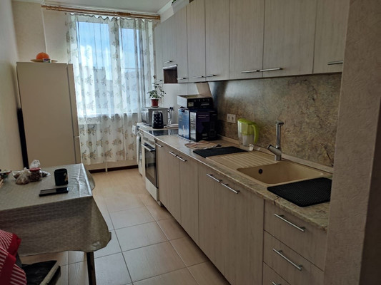 Продам двухкомнатную (2-комн.) квартиру, Тружеников ул, 33, Ростов-на-Дону г