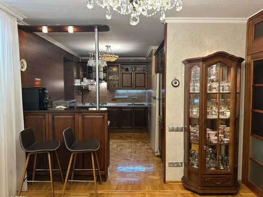 Продам трехкомнатную (3-комн.) квартиру, Таганрогская ул, 139/11, Ростов-на-Дону г