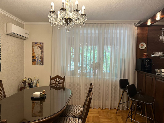 Продам трехкомнатную (3-комн.) квартиру, Таганрогская ул, 139/11, Ростов-на-Дону г