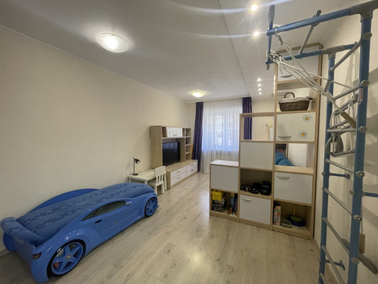 Продам многокомнатную квартиру, Межсоюзный пер, 27к2, Иваново г