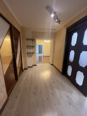 Продам многокомнатную квартиру, Межсоюзный пер, 27к2, Иваново г