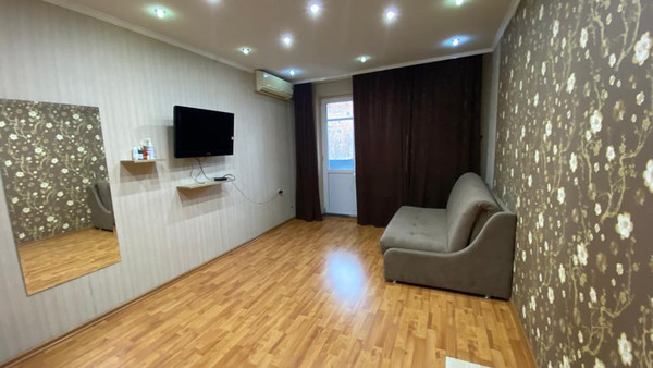 Продам двухкомнатную (2-комн.) квартиру, Зорге ул, 62, Ростов-на-Дону г