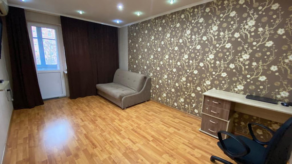 Продам двухкомнатную (2-комн.) квартиру, Зорге ул, 62, Ростов-на-Дону г