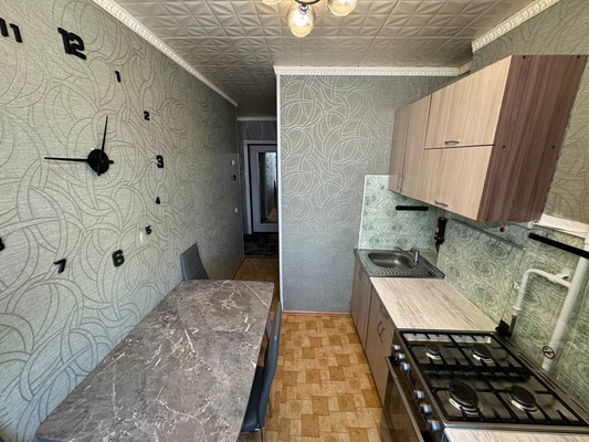 Продам трехкомнатную (3-комн.) квартиру, Юности б-р, 10, Комсомольск-на-Амуре г