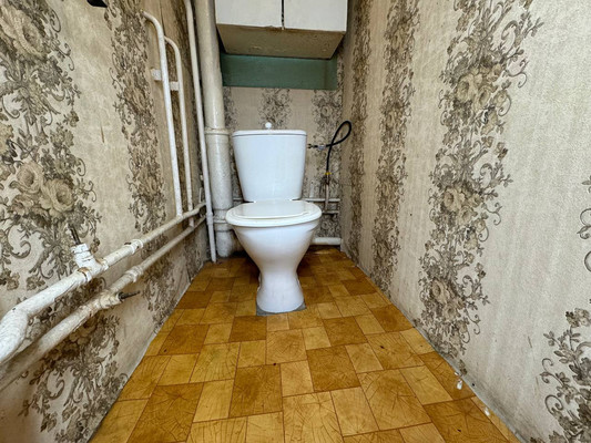 Продам трехкомнатную (3-комн.) квартиру, Юности б-р, 10, Комсомольск-на-Амуре г
