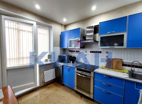 Продам трехкомнатную (3-комн.) квартиру, Кутузова ул, 73а, Красноярск г
