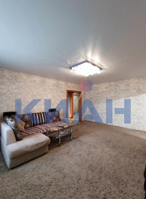 Продам трехкомнатную (3-комн.) квартиру, Кутузова ул, 73а, Красноярск г