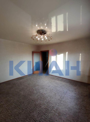 Продам трехкомнатную (3-комн.) квартиру, Кутузова ул, 73а, Красноярск г