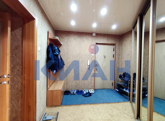 Продам трехкомнатную (3-комн.) квартиру, Кутузова ул, 73а, Красноярск г