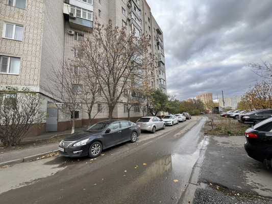 Продам трехкомнатную (3-комн.) квартиру, Орбитальная ул, 88/2, Ростов-на-Дону г