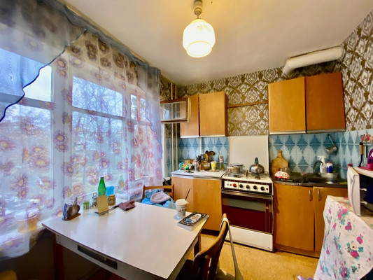 Продам двухкомнатную (2-комн.) квартиру, Новороссийская ул, 56, Армавир г