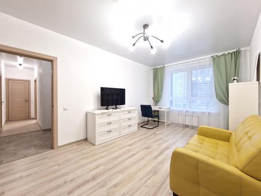 Сдам двухкомнатную (2-комн.) квартиру, Дежнёва проезд, 30к3, Москва г