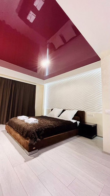 Продам торговое помещение 400 м2, Лазурная ул, 19а, Отрадное пгт