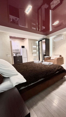 Продам торговое помещение 400 м2, Лазурная ул, 19а, Отрадное пгт