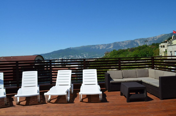 Продам торговое помещение 400 м2, Лазурная ул, 19а, Отрадное пгт