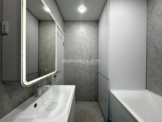 Продам трехкомнатную (3-комн.) квартиру, Малая Садовая ул, 58, Ишим г