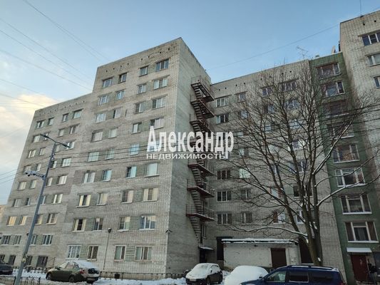 Продам комнату в 8-комн. квартире, Купчинская ул, 21к2, Санкт-Петербург г