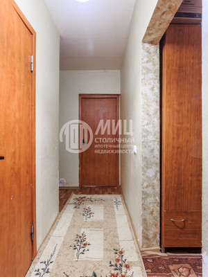 Продам трехкомнатную (3-комн.) квартиру, Синявинская ул, 11к5, Москва г