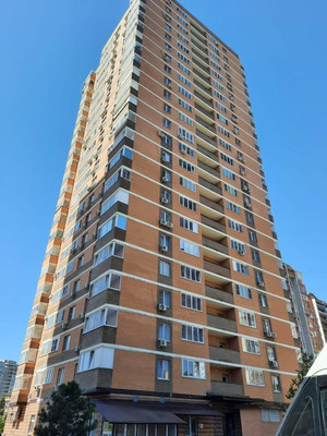 Продам двухкомнатную (2-комн.) квартиру, Комарова б-р, 18к3, Ростов-на-Дону г