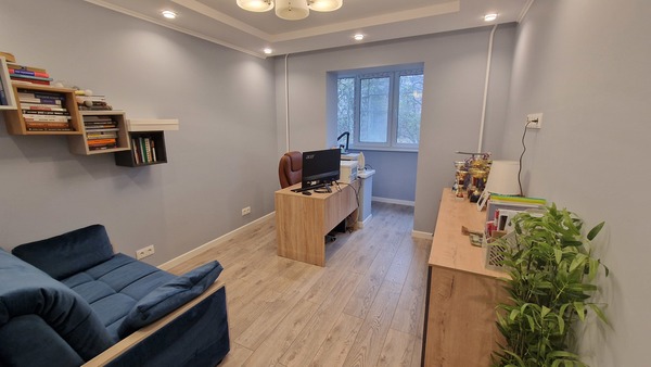 Продам трехкомнатную (3-комн.) квартиру, Курская ул, 4, Подольск г