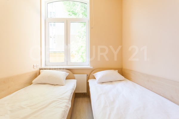 Продам гостиницу 63,3 м2, Багратиона ул, 73А , Калининград г