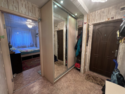 Продам двухкомнатную (2-комн.) квартиру, Горького ул, 14, Гаспра пгт