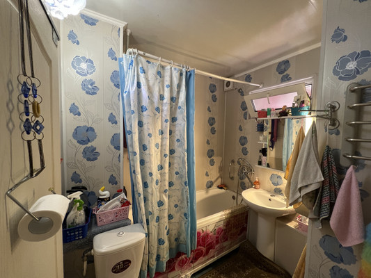 Продам двухкомнатную (2-комн.) квартиру, Горького ул, 14, Гаспра пгт