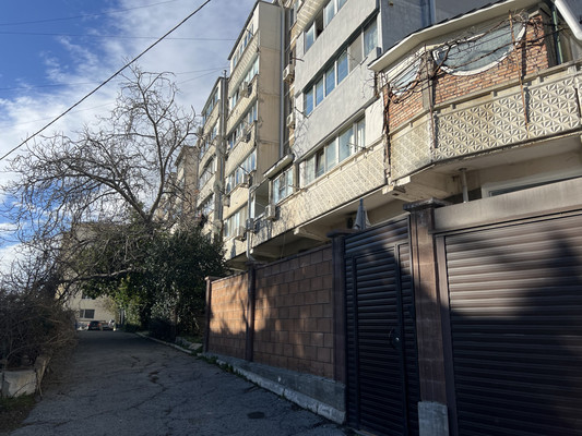 Продам двухкомнатную (2-комн.) квартиру, Горького ул, 14, Гаспра пгт