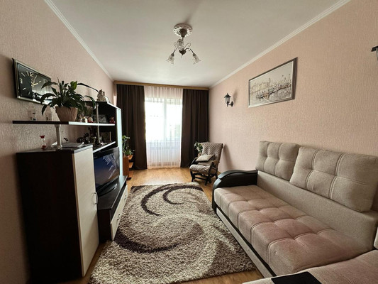 Продам двухкомнатную (2-комн.) квартиру, Толстого ул, 140а, Анапа г
